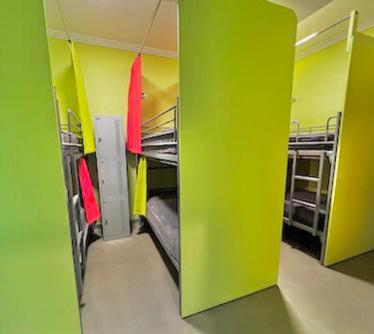 Female Dorm, Female Only, 6 Beds