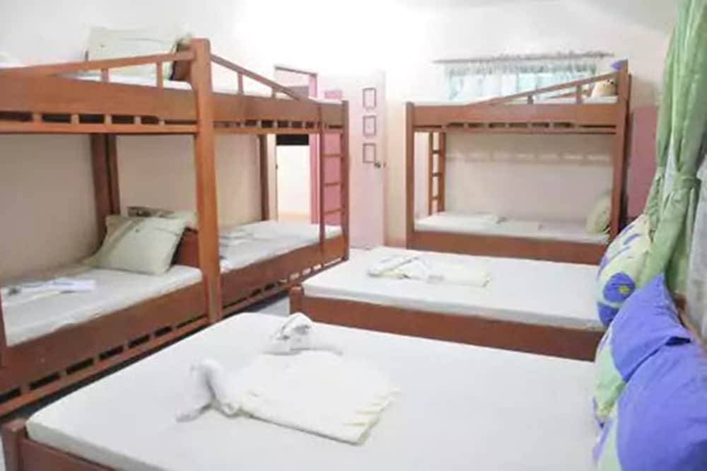 Apartelle De Francesca 11/27