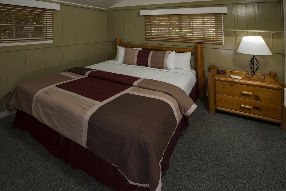 Carmel River Inn 26/62