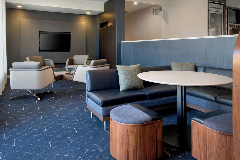 Courtyard by Marriott New Carrollton 37/45