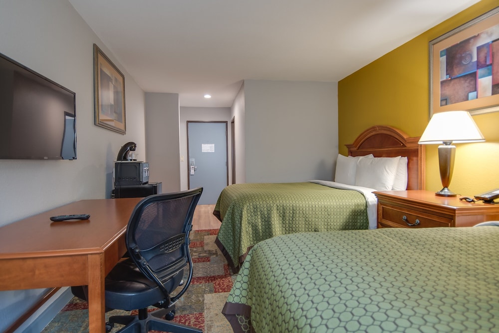 Americas Best Value Inn Hayward 37/57