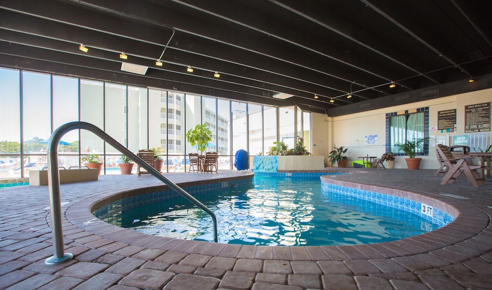 Sands Beach Club 28/69