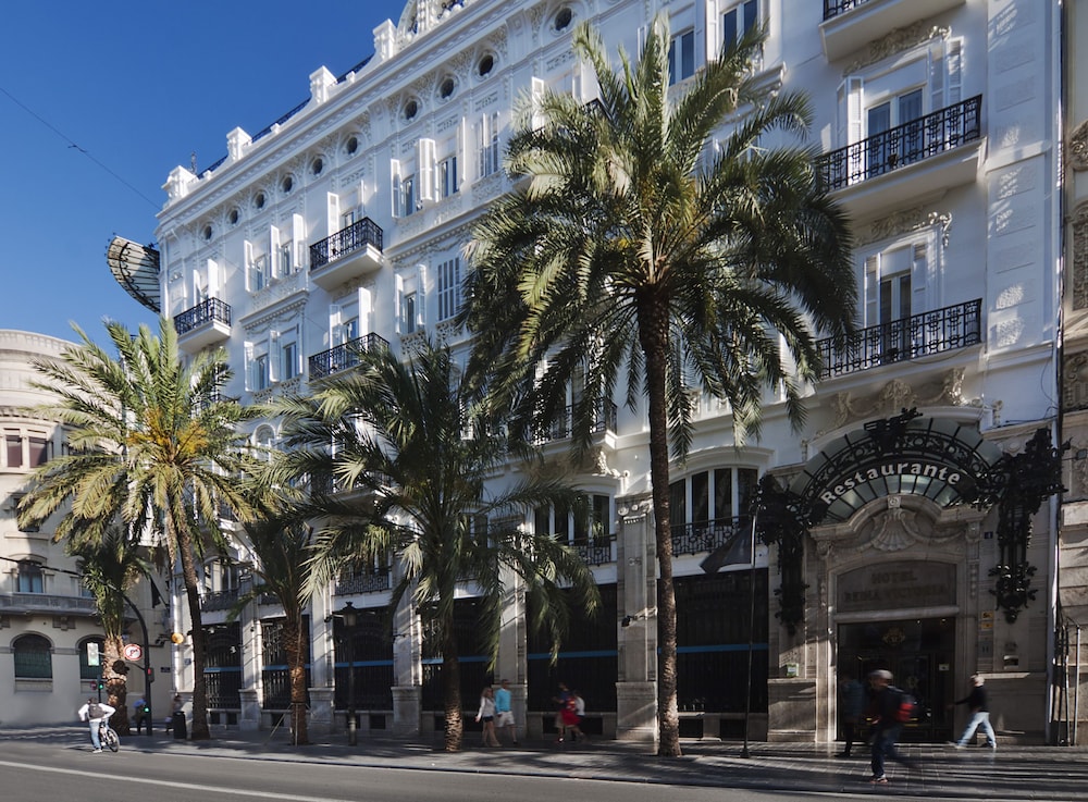Hotel One Shot Reina Victoria 42/50