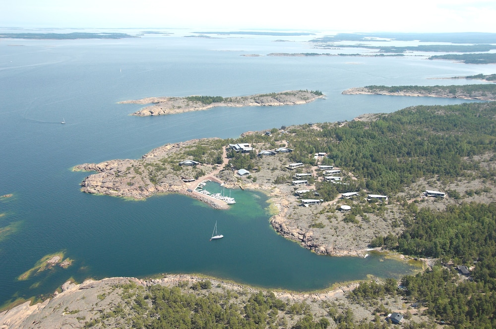 HOTEL HAVSVIDDEN 64/70