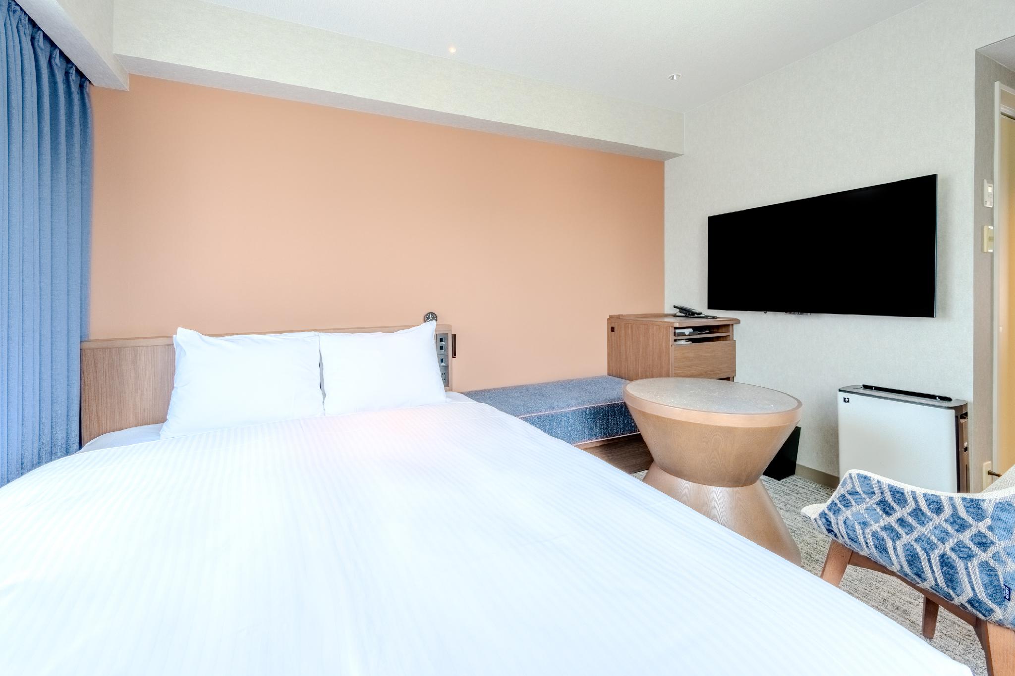 Standard, Double Bed, Corner, Richmond Hotel Fukuoka Tenjin 2/2