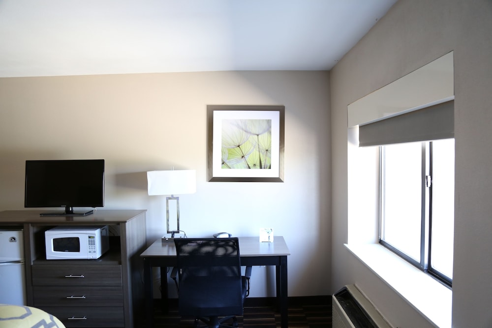 Baymont By Wyndham Plano 21/30
