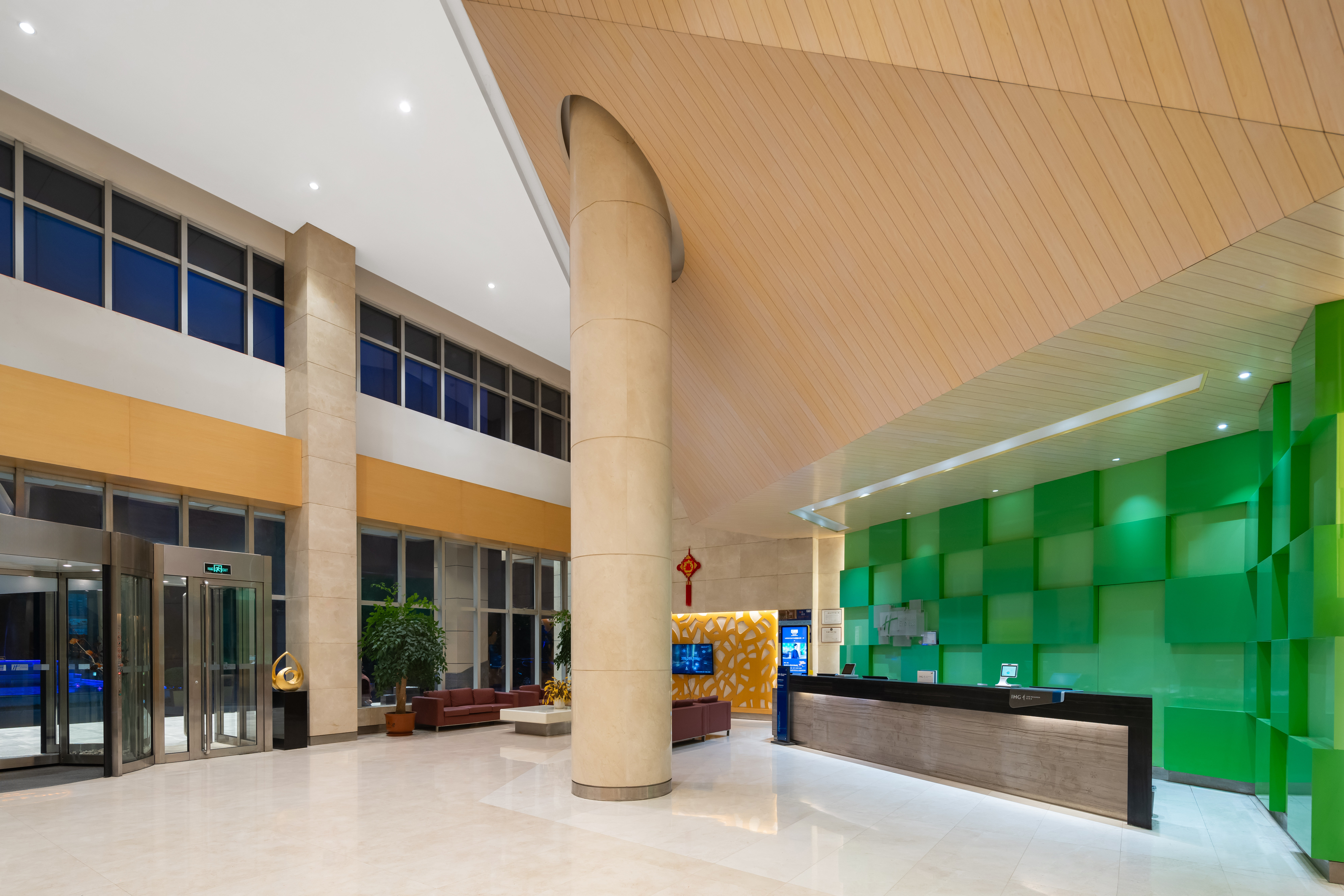 Holiday Inn Express Zhengzhou Airport 11/50