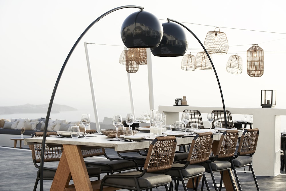 Astra Suites 35/50