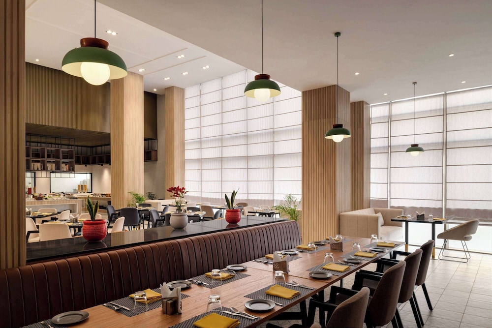 Ramada Encore By Wyndham Bhiwadi Phool Bagh Chowk 40/53