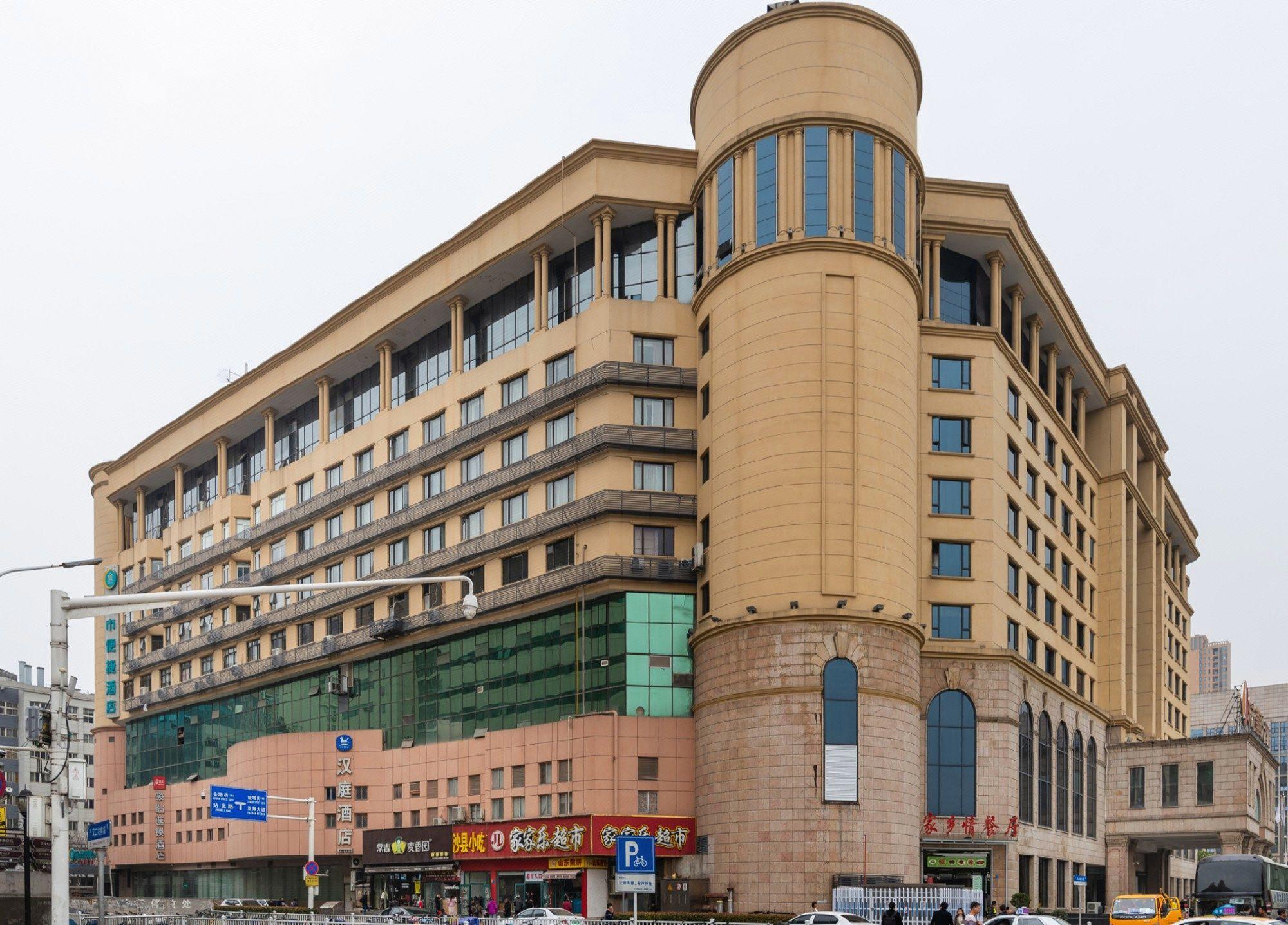 Lavande Hotel (Wuhan High-speed Railway Station) 21/48