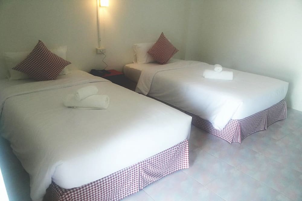 Hotel De Ratt 14/52