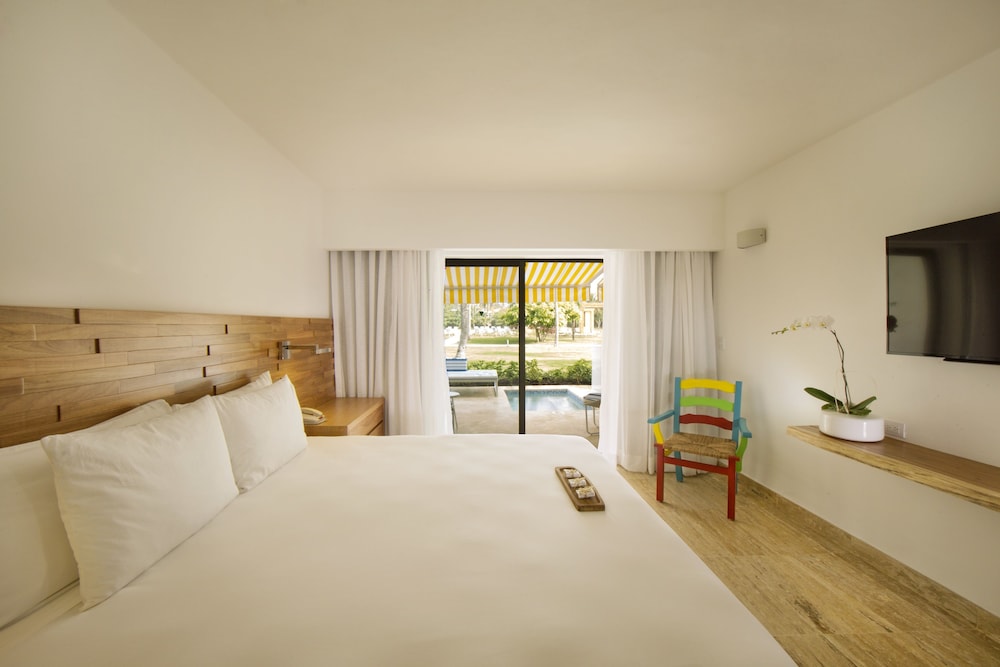 Viva V Samana by Wyndham A Trademark Adults Only All Inclusive 17/67