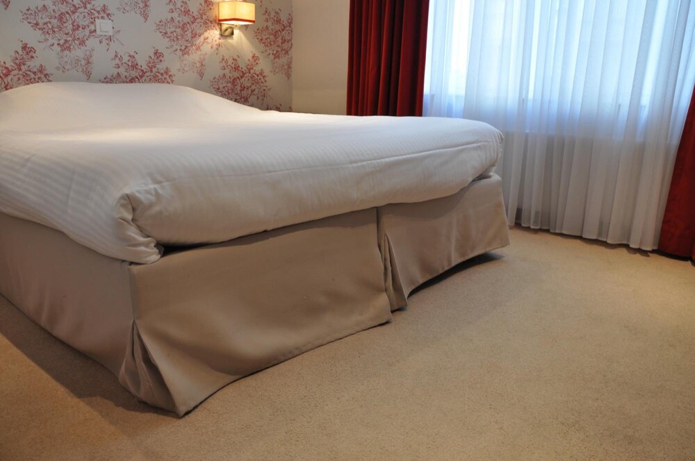 Louisa Hotel 29/57
