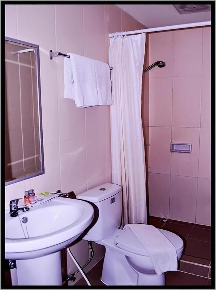 Ayla City Hotel 56/57