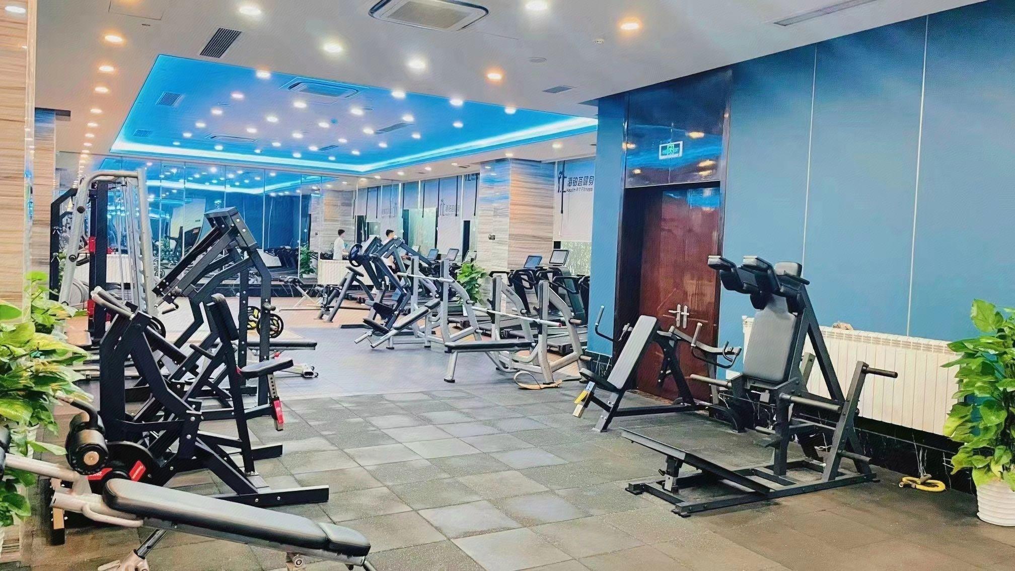 Qiankun International Hotel Xiaogan 10/23