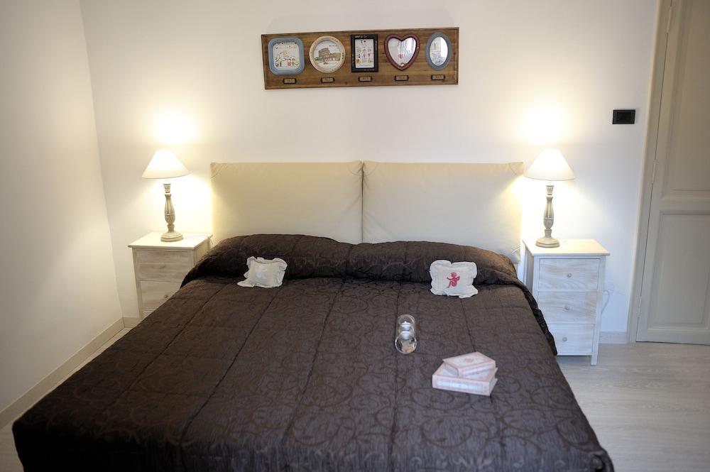 Aquarius Inn 34/71