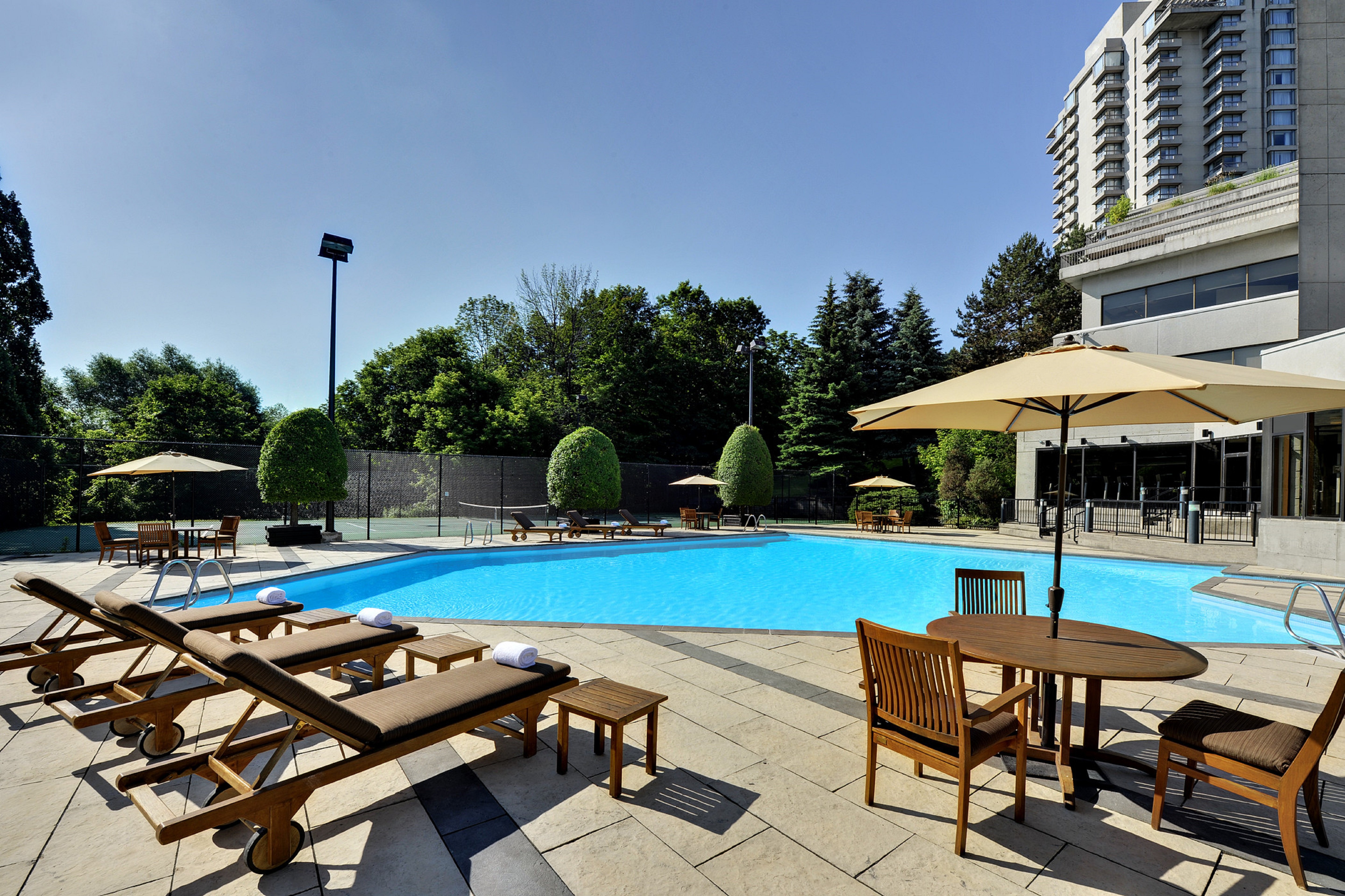 Crowne Plaza Toronto – North York 65/70