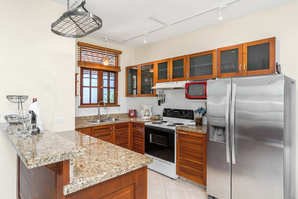 Villa Del Sueño 4/50