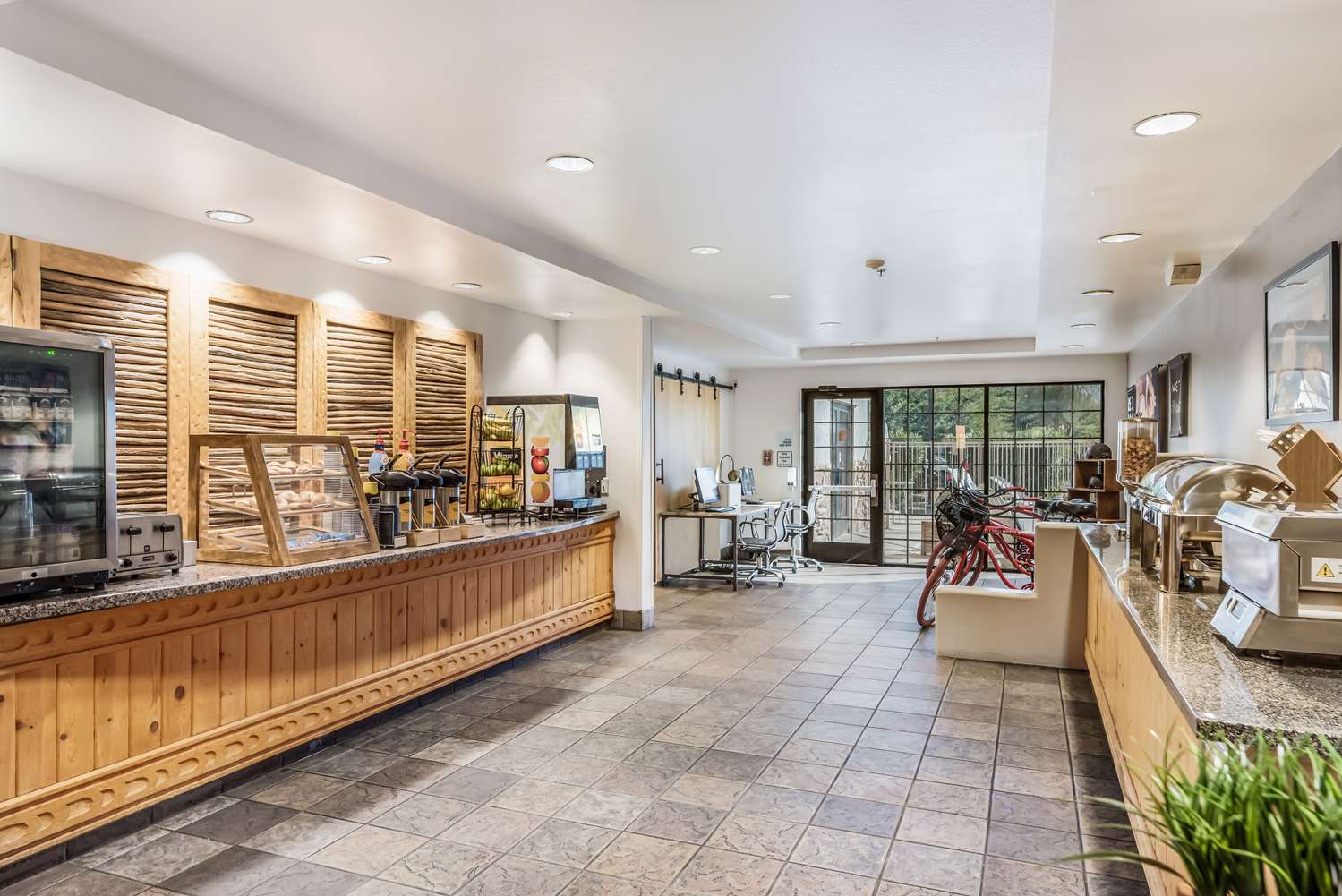 Red Lion Inn and Suites Goodyear Phoenix 4/36