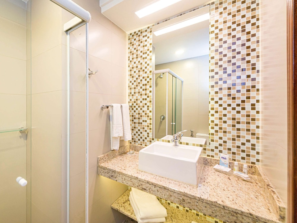 Mercure Curitiba Golden Hotel 20/79