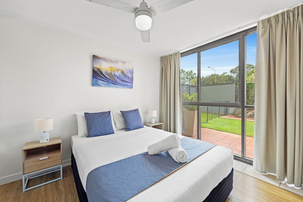 WINDWARD APARTMENTS 21/81
