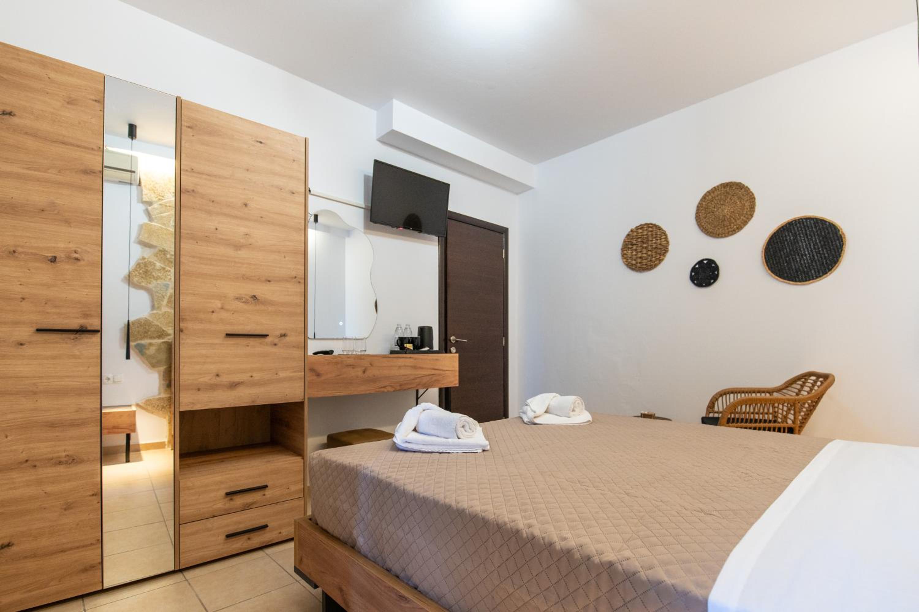 Deluxe, Double Bed, Villa Gereoudis 9/10