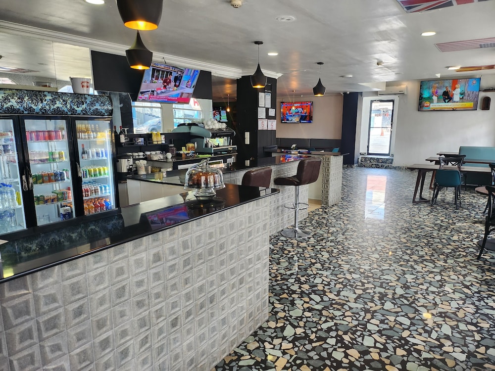 Via Espana 26/27