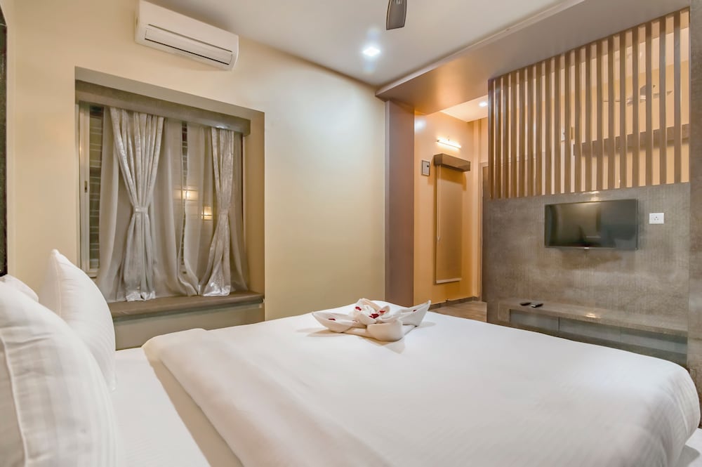 Freesia Resort by Express Inn 11/45