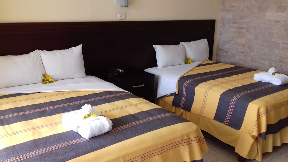 Hotel Ambassador Merida 27/72