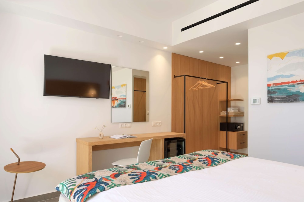 High Beach Resort & Spa 57/68