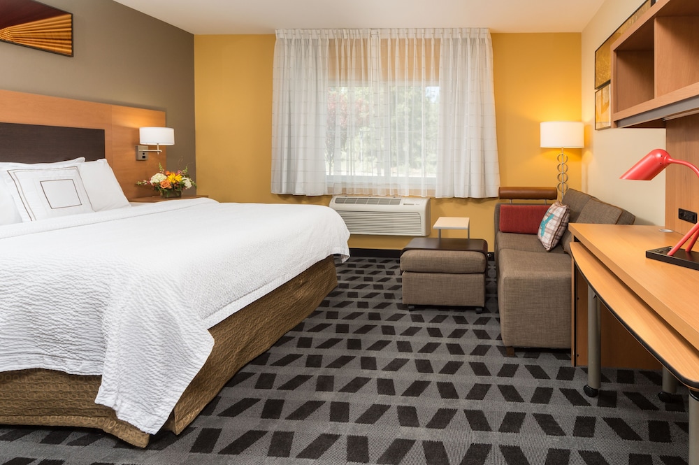 TownePlace Suites Bend Near Mt. Bachelor 10/36