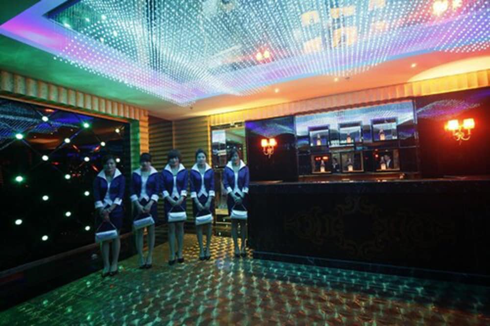 Royal Prince Hotel 29/35