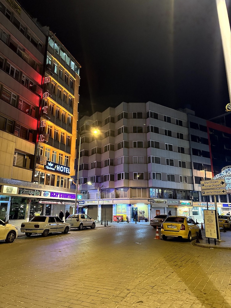 Headman Hotel 36/41