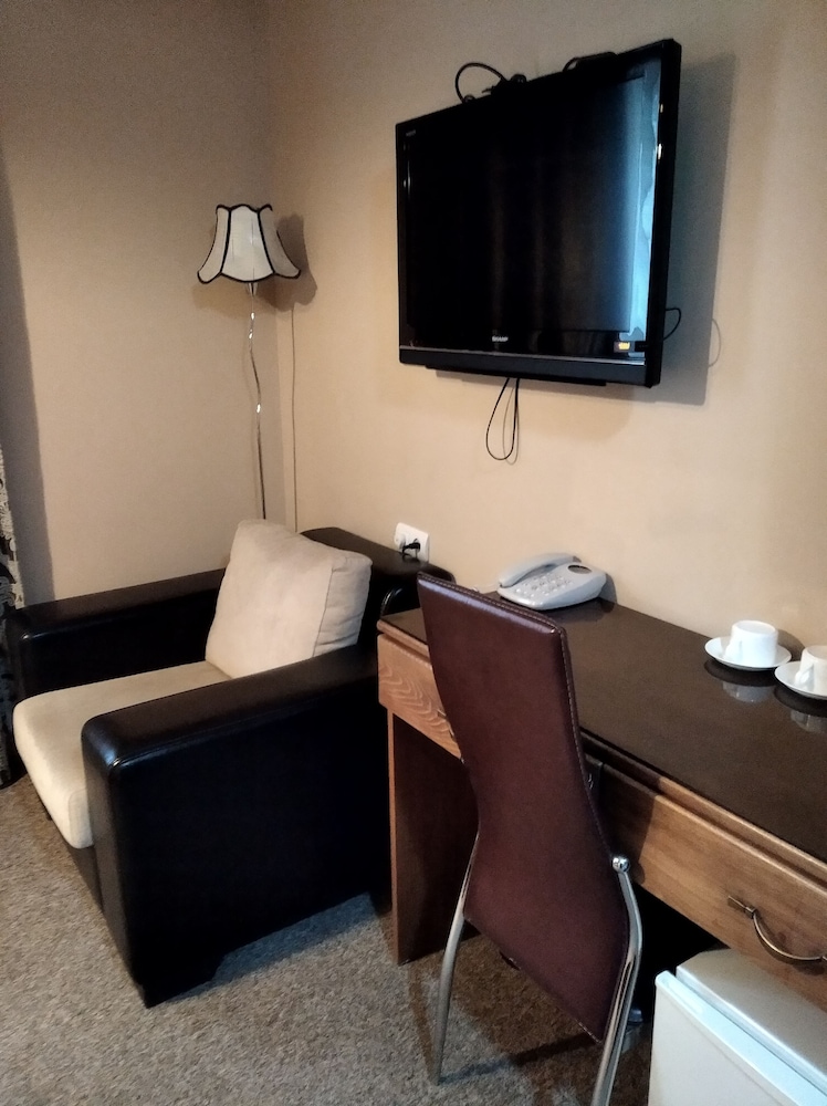 Diplomat Hotel Tbilisi 38/50