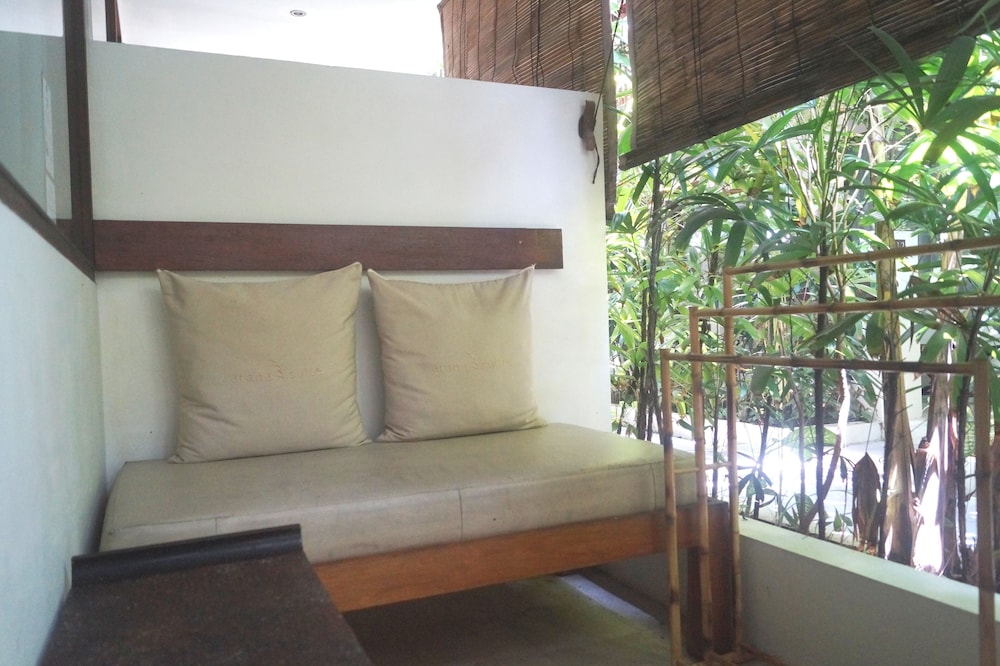 Arana Suite 32/71