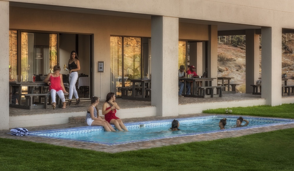 Springbok Inn By Country Hotels 17/32
