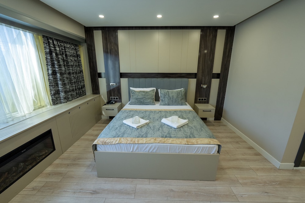 Meros Hotel 25/52