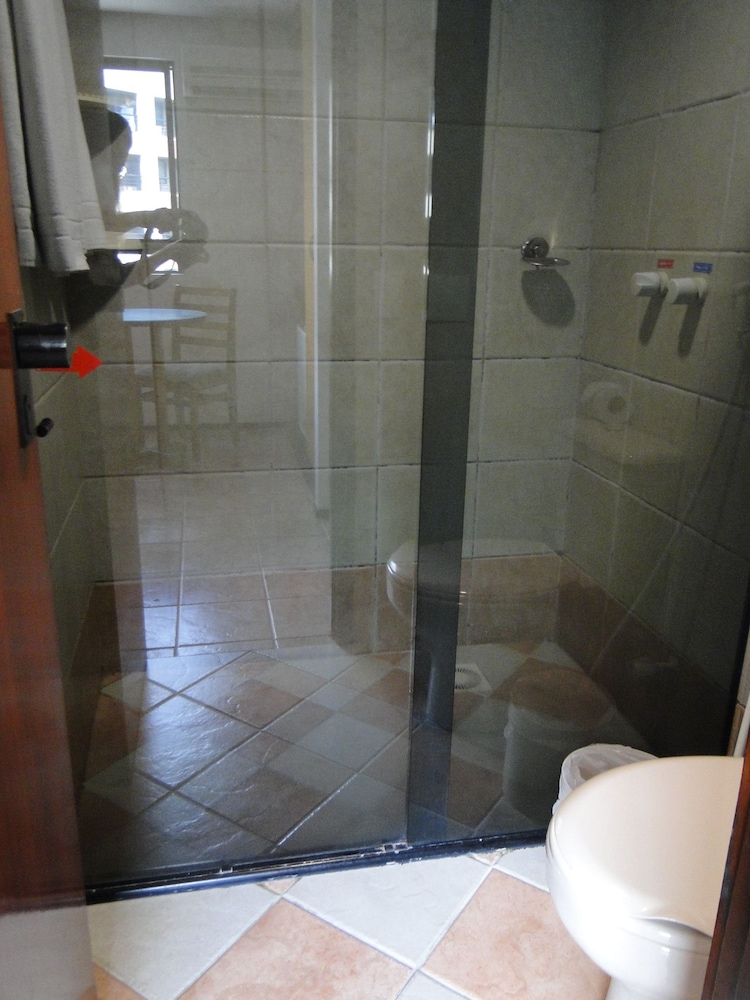 Plaza Praia Suites 30/75