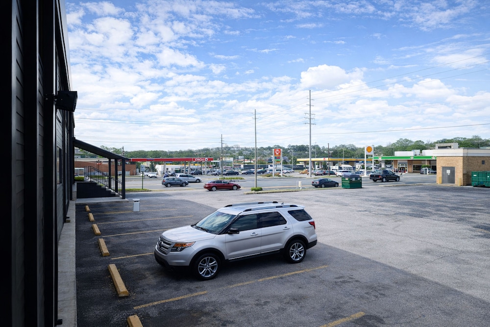 Antioch Quarters Inn and Suites 44/54