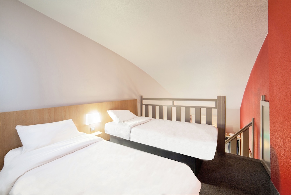 B&B HOTEL Evry Lisses 3 etoiles 6/43