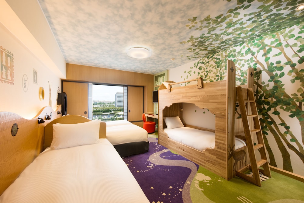 Hilton Tokyo Bay 31/76