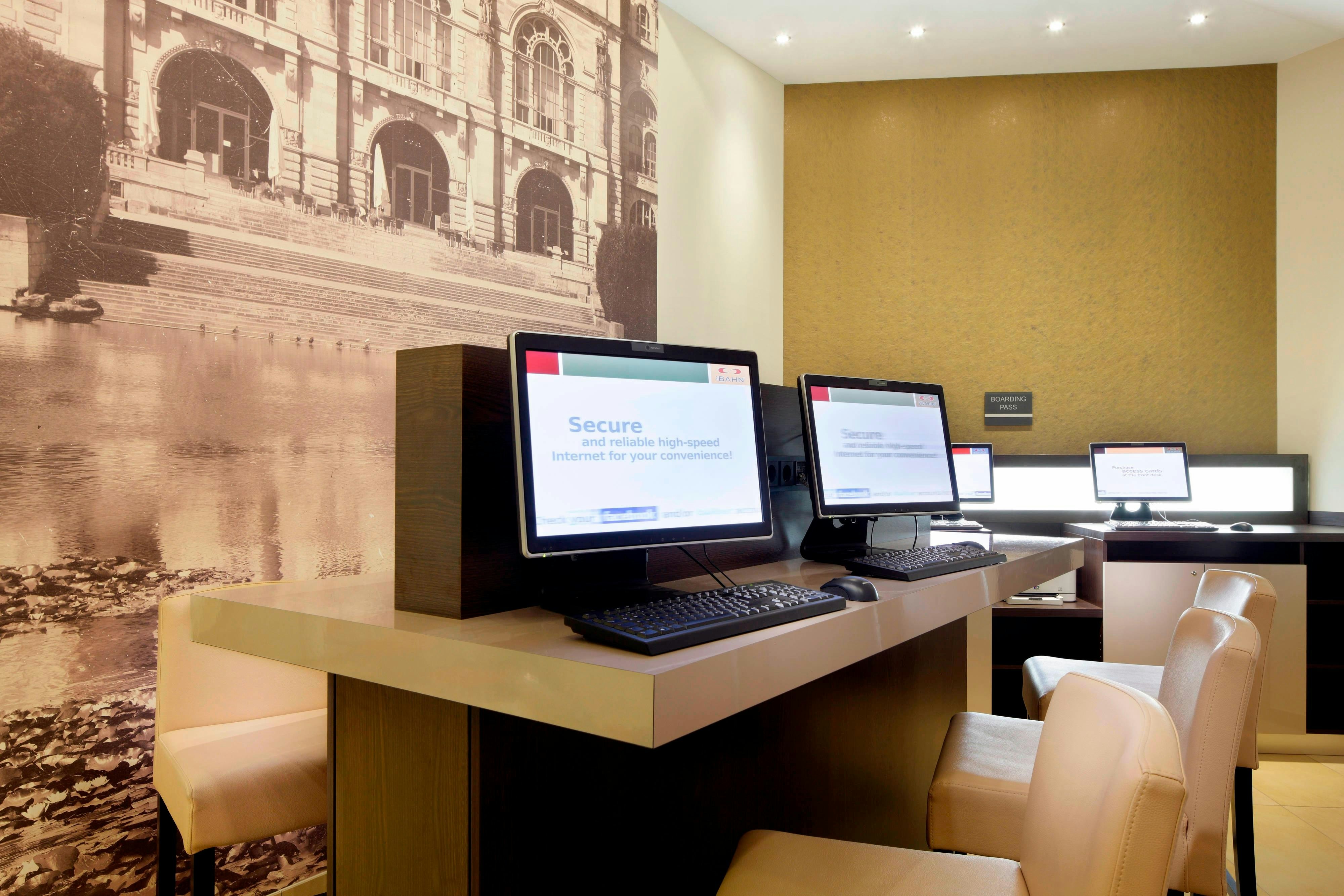 Courtyard By Marriott Hannover Maschsee 37/45