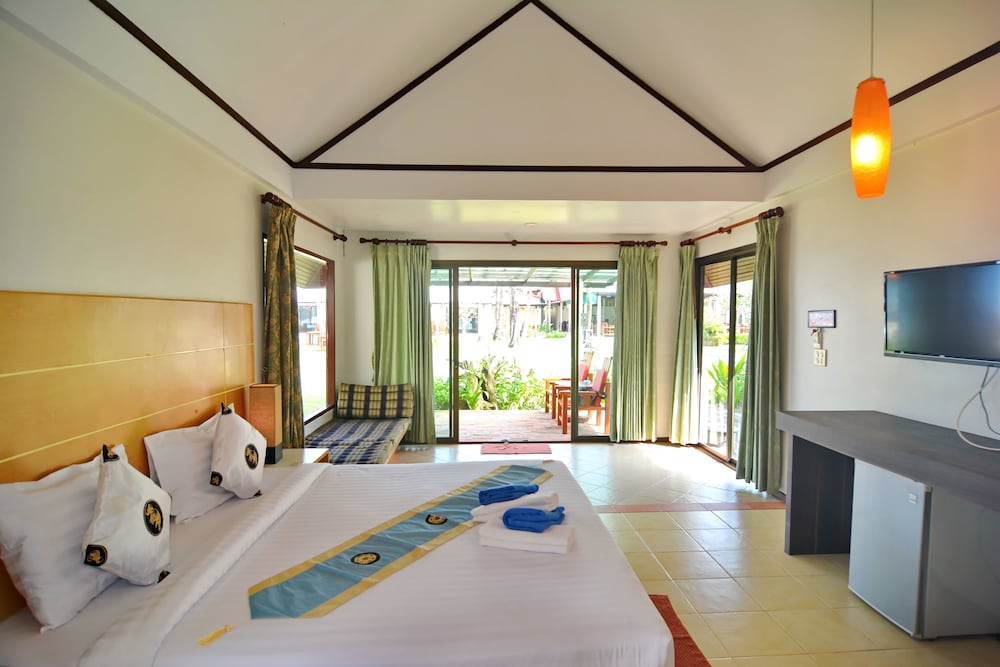 Golden Bay Cottage 37/75