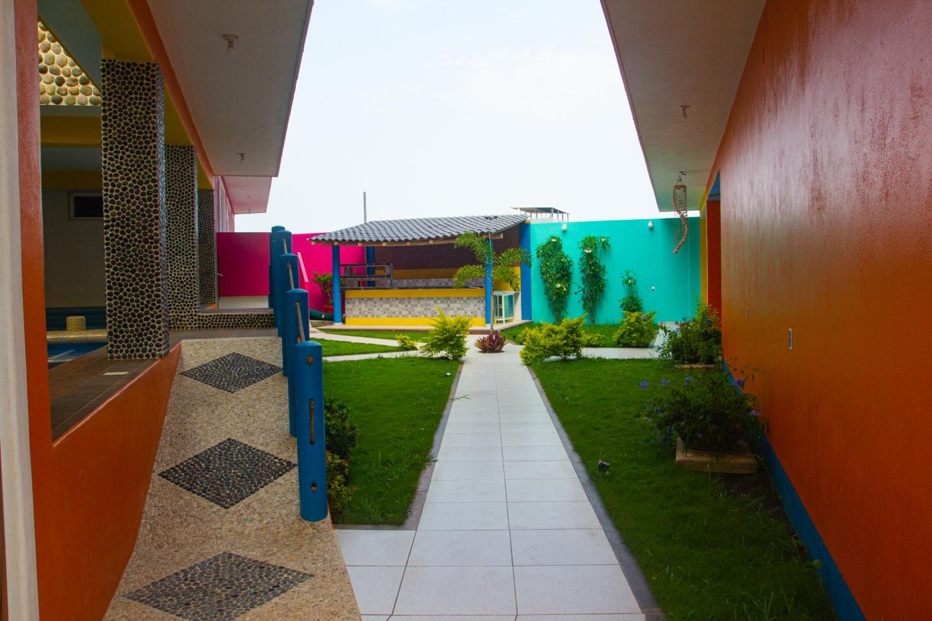 Hotel Happy Beach 56/58