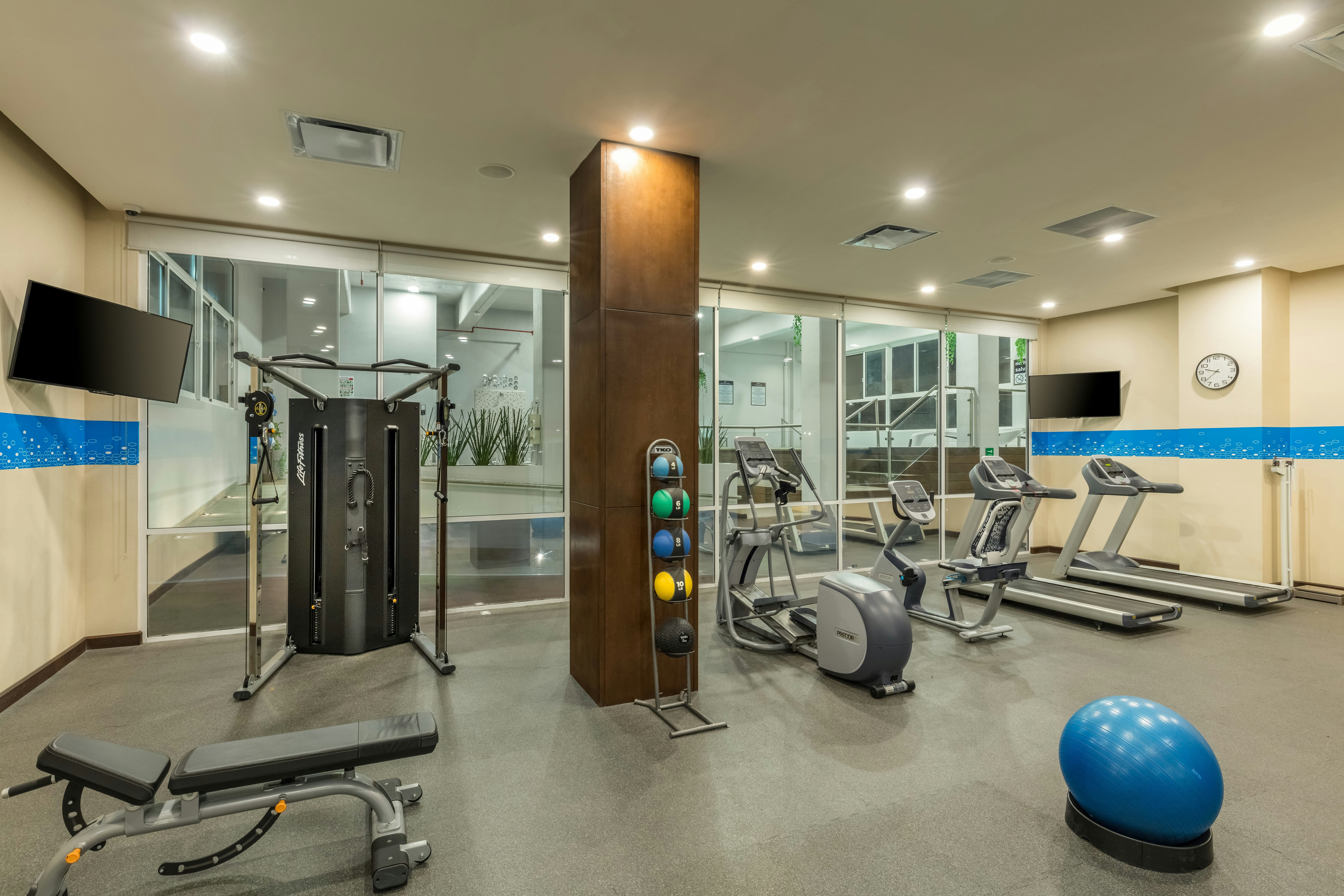 Hampton Inn by Hilton Tijuana 51/80