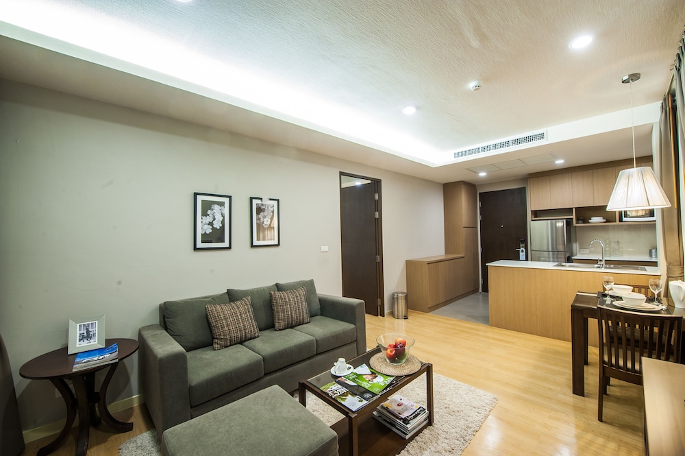 Burgundy Residence 33/43