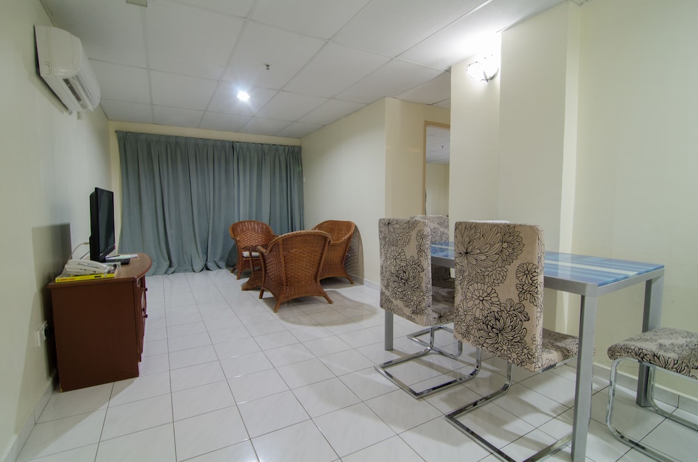 Coral Bay Resort 43/63