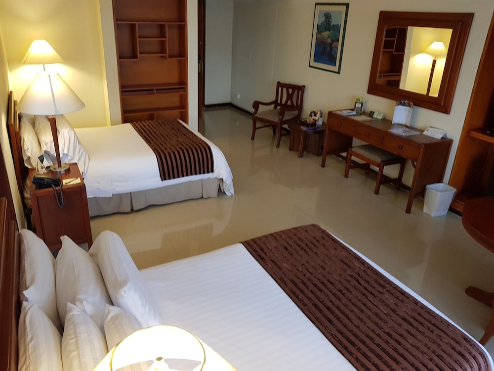 Torre de Cali Plaza Hotel 36/67