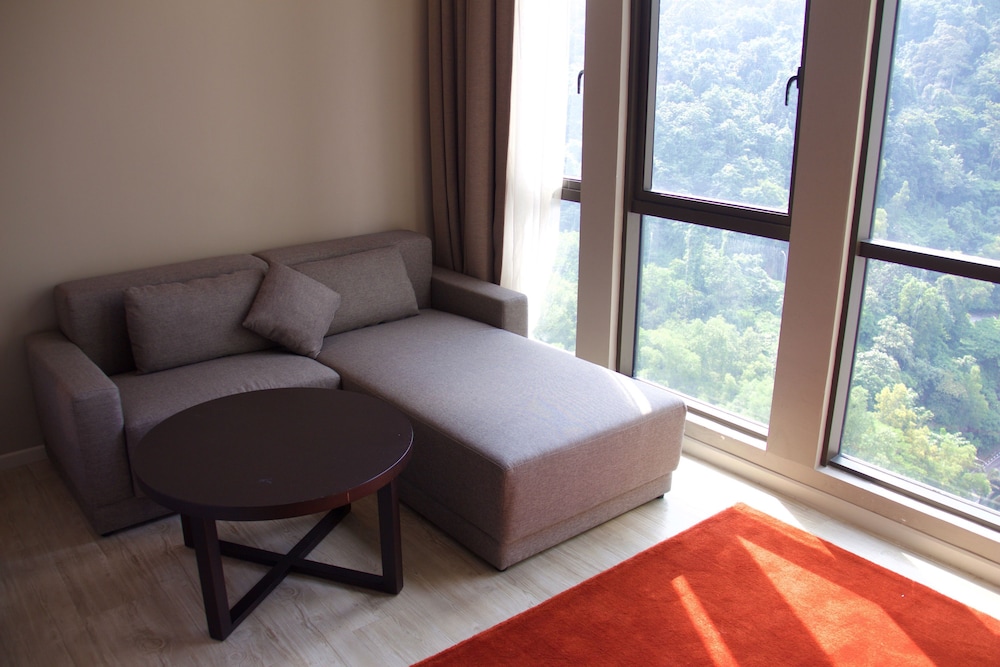 Qliq Damansara 38/60
