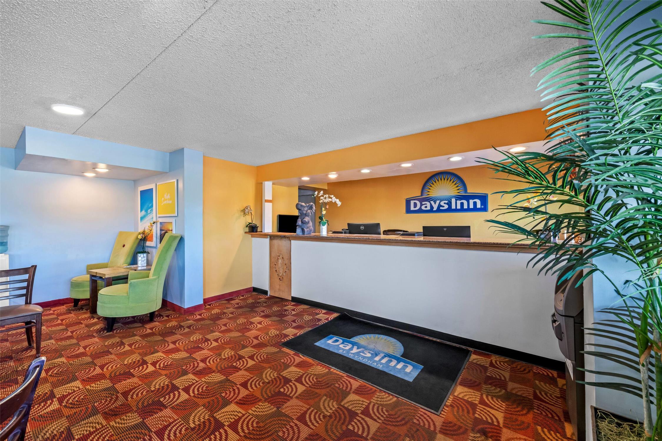 Days Inn By Wyndham Independence 7/45